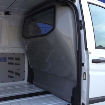 Trennwand B-Säule GfK - Mercedes Vito (05-14) ohne Durchlademöglichkeit - mit Scheibe 