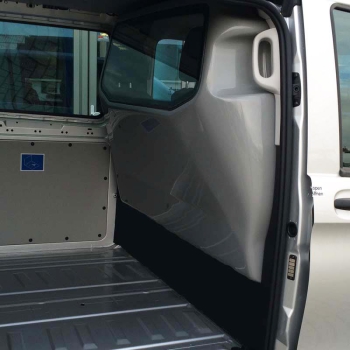 Preview: Trennwand B-Säule GfK - Mercedes Vito (ab 14-) mit Durchlademögl.+ Griffmulde R - mit Scheibe