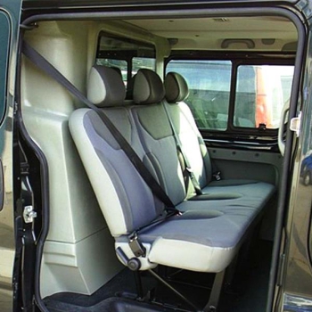 Trennwand C-Säule GfK - Nissan Primastar/ Opel Vivaro/ Renault Trafic (01-14) - mit Fenster