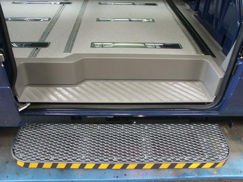Seitentrittstufe KST1200, elektrisch - Jumper / Movano C / Boxer / ProAce Max/ Ducato (06-)