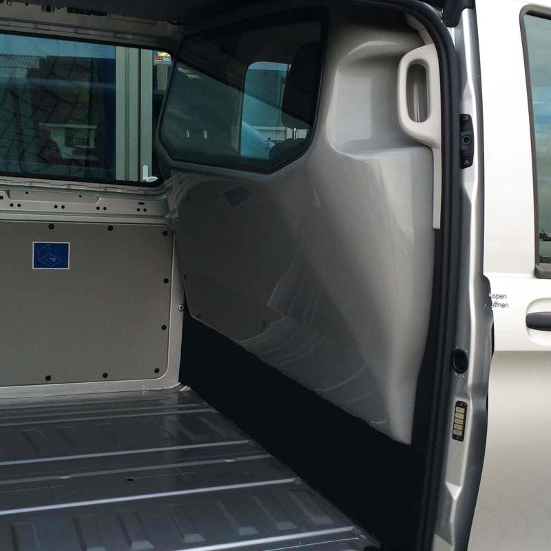 Trennwand B-Säule GfK - Mercedes Vito (ab 14-) mit Durchlademögl.+ Griffmulde R - mit Scheibe